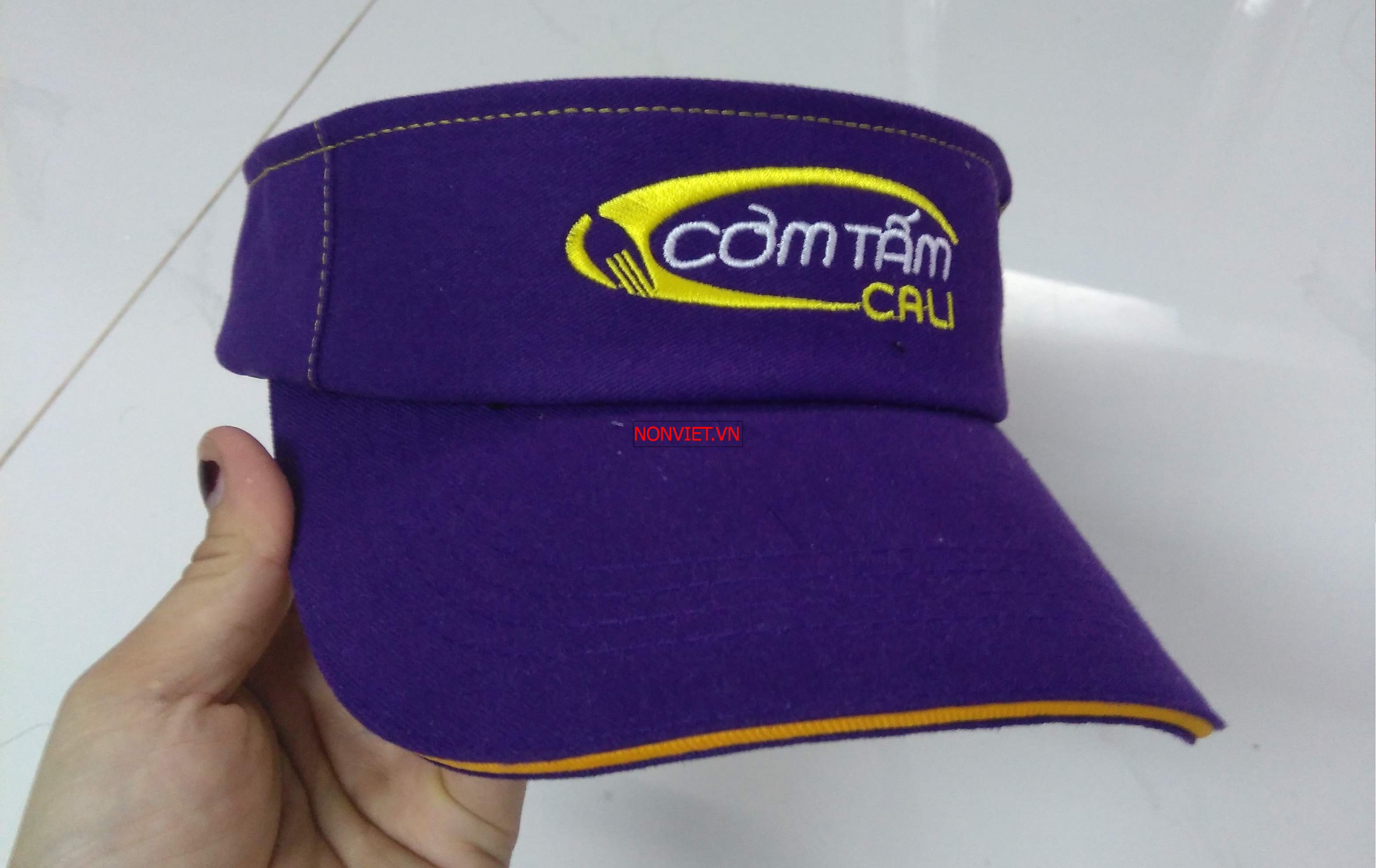 Công ty may nón không nóc, nón nửa đầu